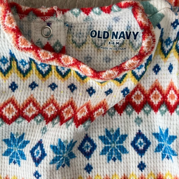 Old Navy Girls Holiday Matching Set for 3-6 Months - Picture 4 of 5
